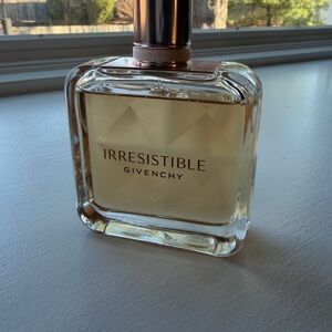 Givenchy Irresistible with Rose Gold Cap